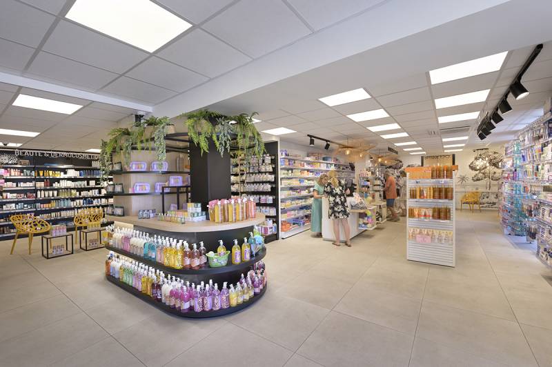 Expansion Réussie : La Pharmacie Saint Jean à la Ciotat Métamorphosée par DMB et Inside Pharmacy